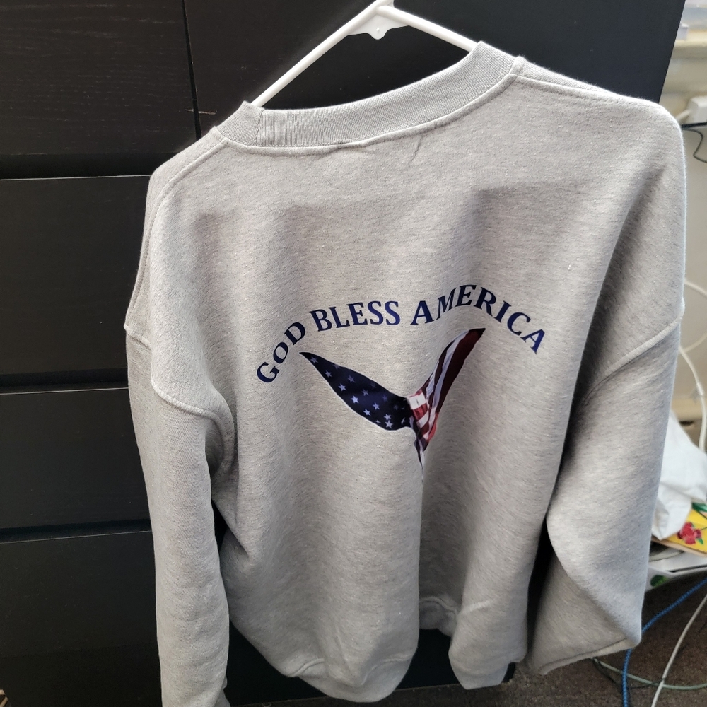 SWEATSHIRTS,Sizes sm_x4plus size American Flag